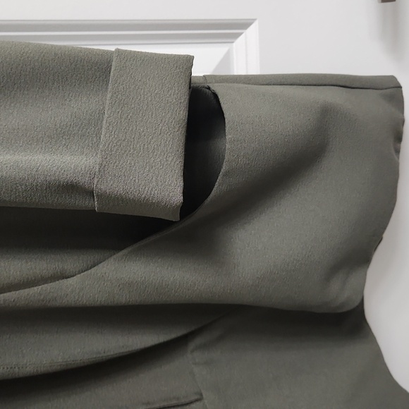 Forever 21 Olive Green Women's Open Front Lightweight Shacket Jacket - Picture 4 of 6